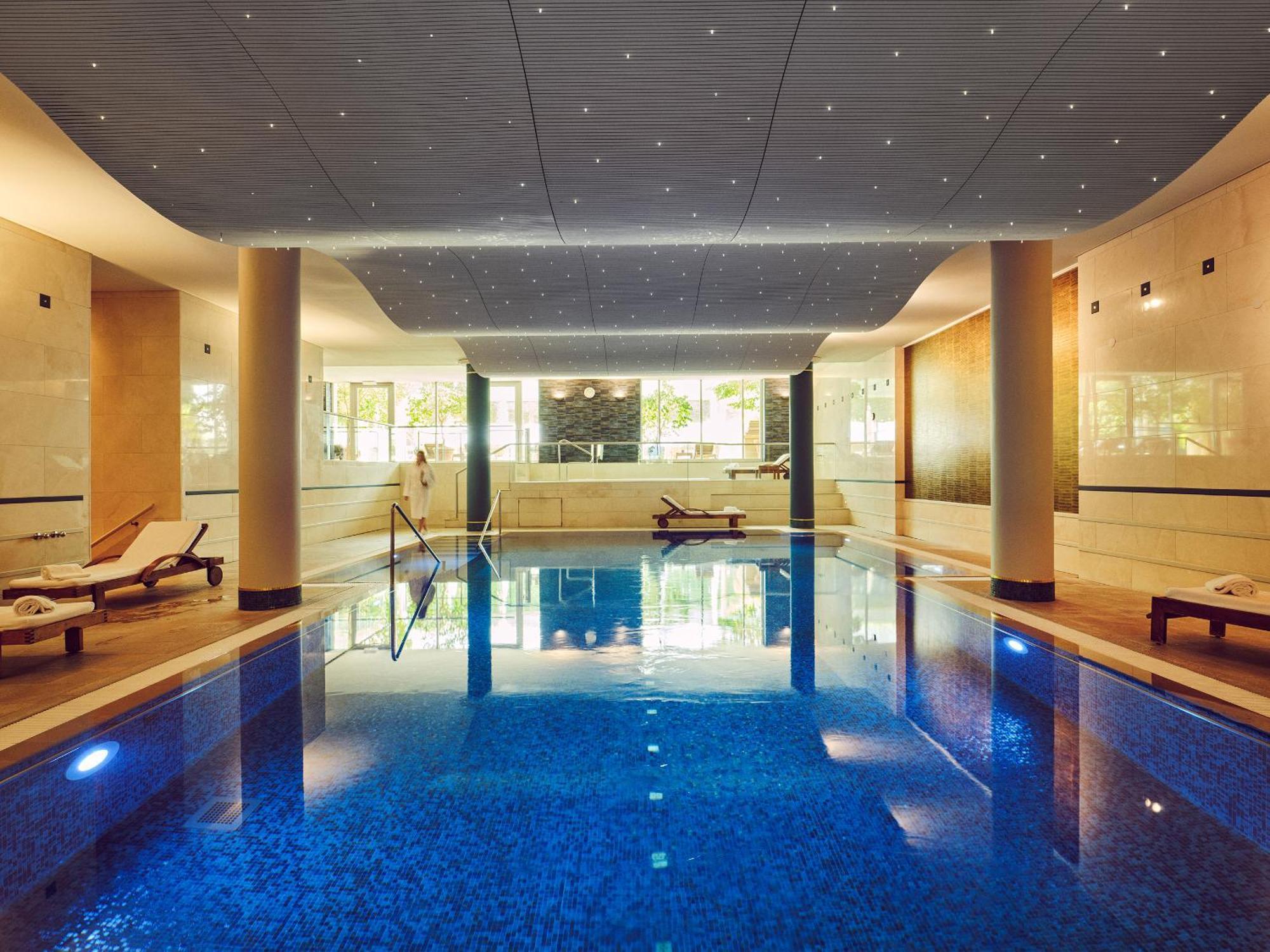 Lausanne Palace מראה חיצוני תמונה The spa at the Hotel de la Paix