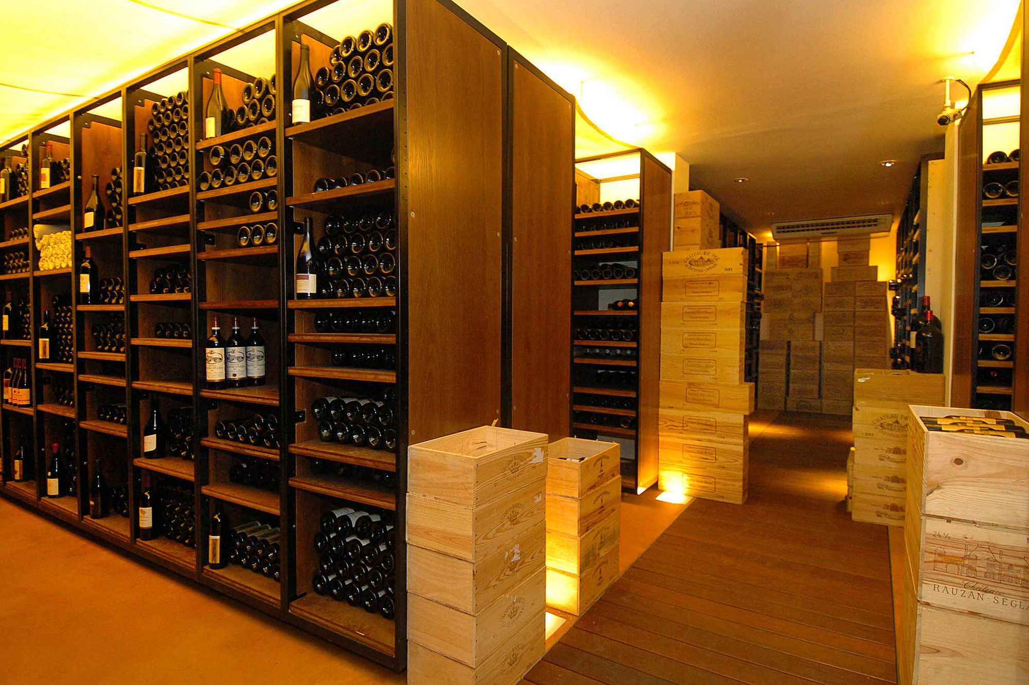 Lausanne Palace מסעדה תמונה Wine cellar